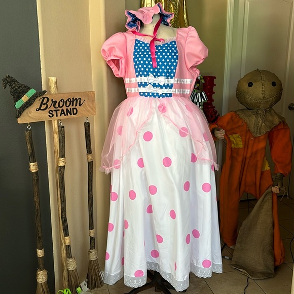 halloween costumes Other - No Peep Costume w/Bonnet NWT